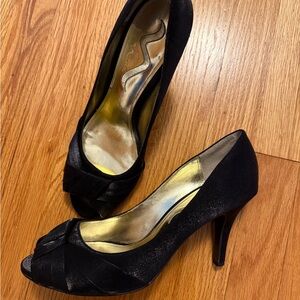 Nina Elegant Black Peep-Toe Heels